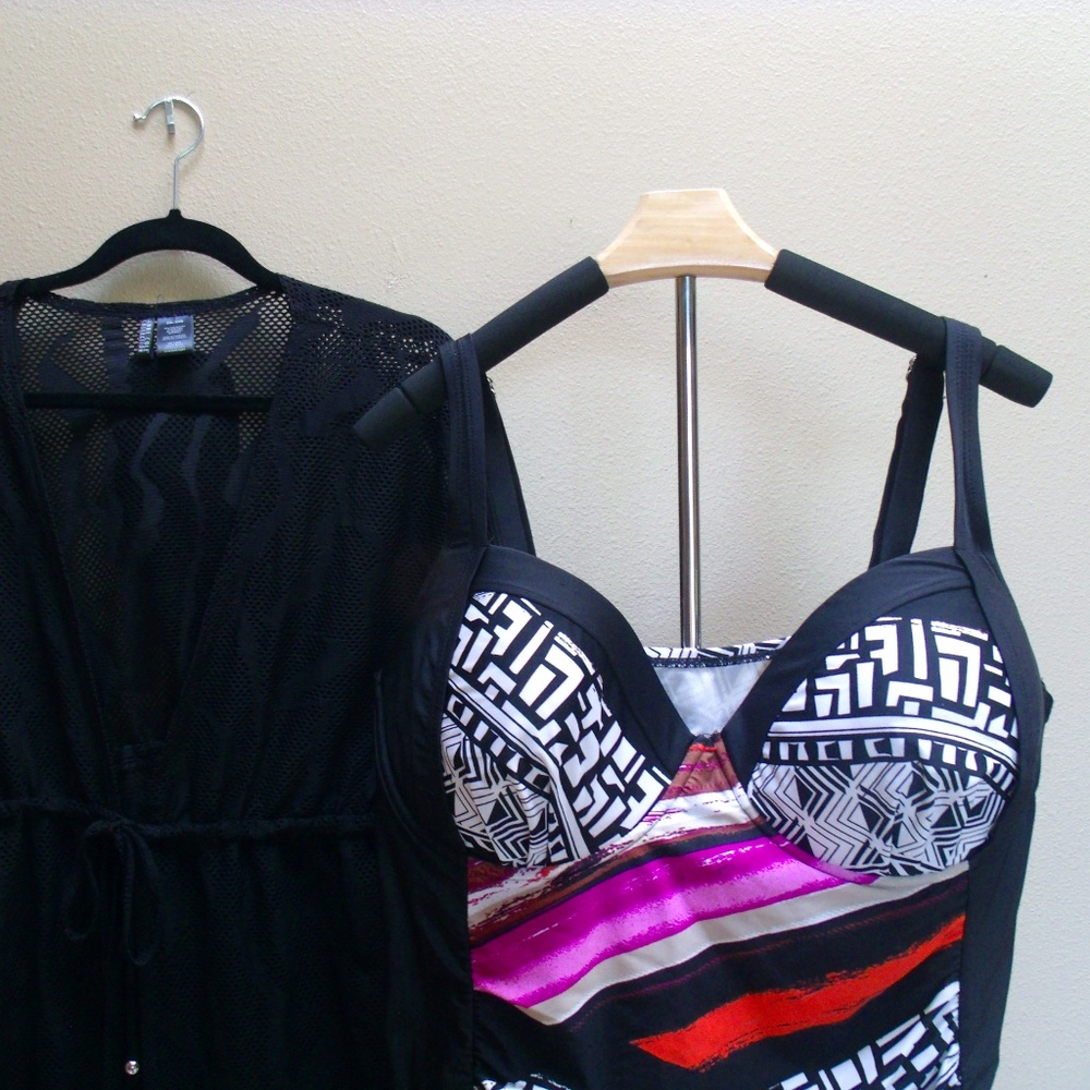 CATALINA PLUS COLORFUL TANKINI TOP PADDED UNDERWIRE 3X (22W-24W)